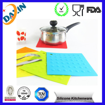 Square Durable Soft Silicone Heat Resistant Placemat